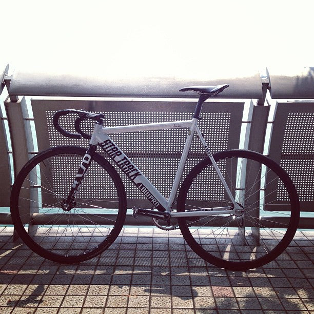 Colossi x Star Track Low Pro 2025 Track Frameset